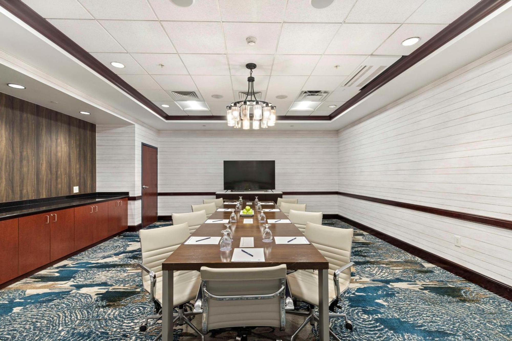 Hotel Doubletree By Hilton Front Royal Blue Ridge Shadows Extérieur photo
