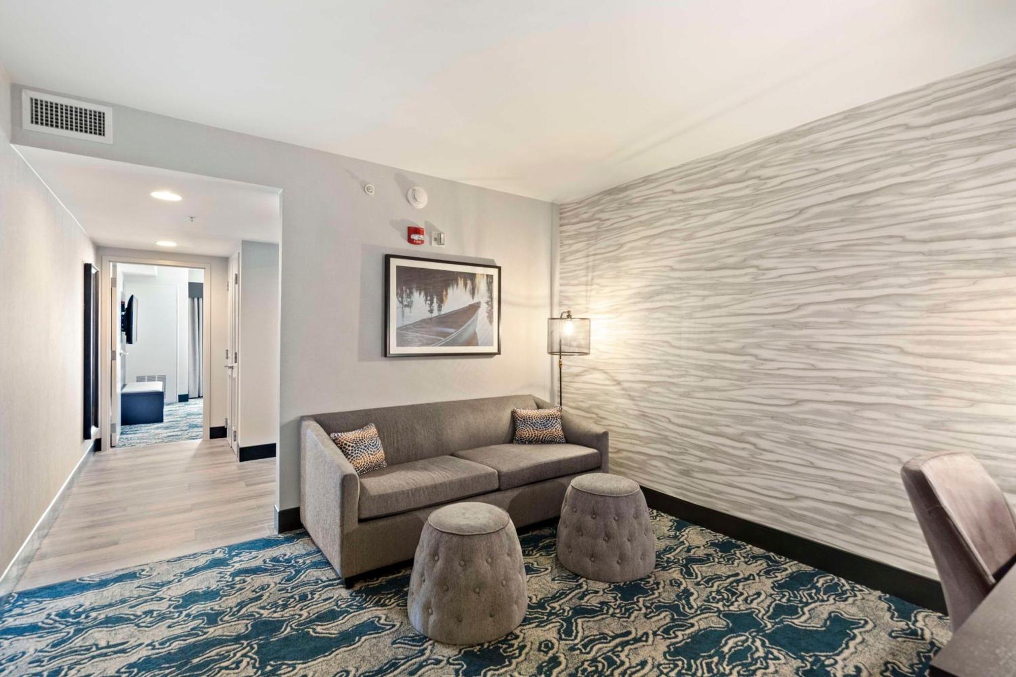 Hotel Doubletree By Hilton Front Royal Blue Ridge Shadows Extérieur photo