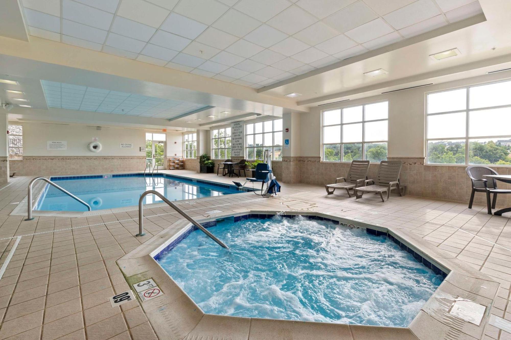 Hotel Doubletree By Hilton Front Royal Blue Ridge Shadows Extérieur photo